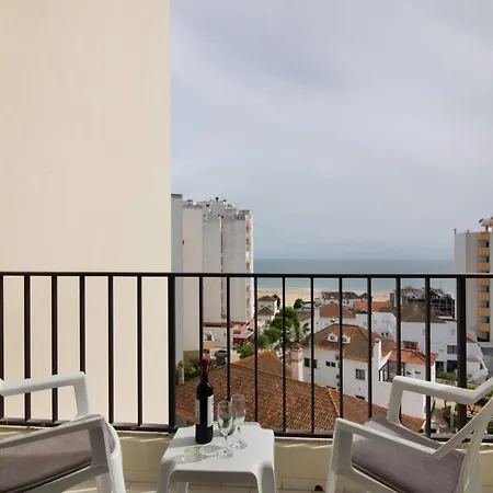 Quaint View - Da Rocha *