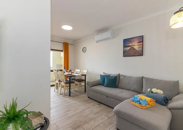 Daire Quaint View - Da Rocha *